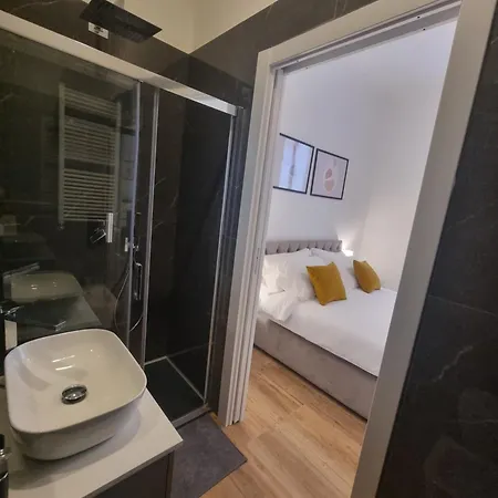 Apartment Spacious In Como