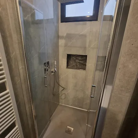 Apartment Spacious In Como