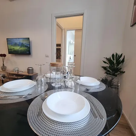 Apartment Spacious In *